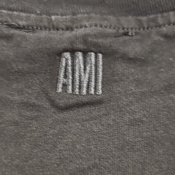 Ami Black T-Shirt with Heart Logo - Picture 7 of 12